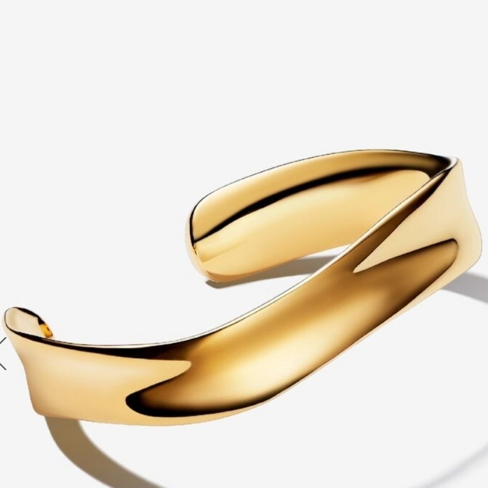 Pandora Organically Shaped Broad Open Bangle 14k Gold Plating